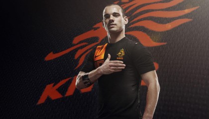 开云体育入口客服-斯图加特依靠稳固中轴掌控场上局势，斯图加特图片